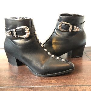 Western buckle Booties